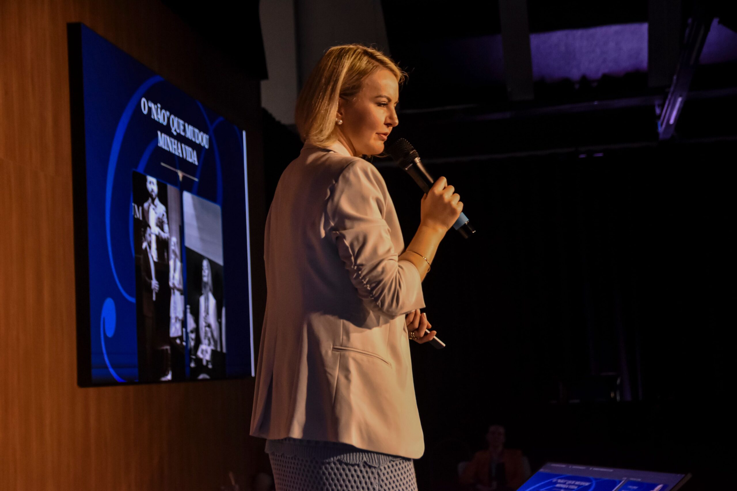 v2_3f61ed1b-e073-40ef-893c-c0c4bf66d8b3